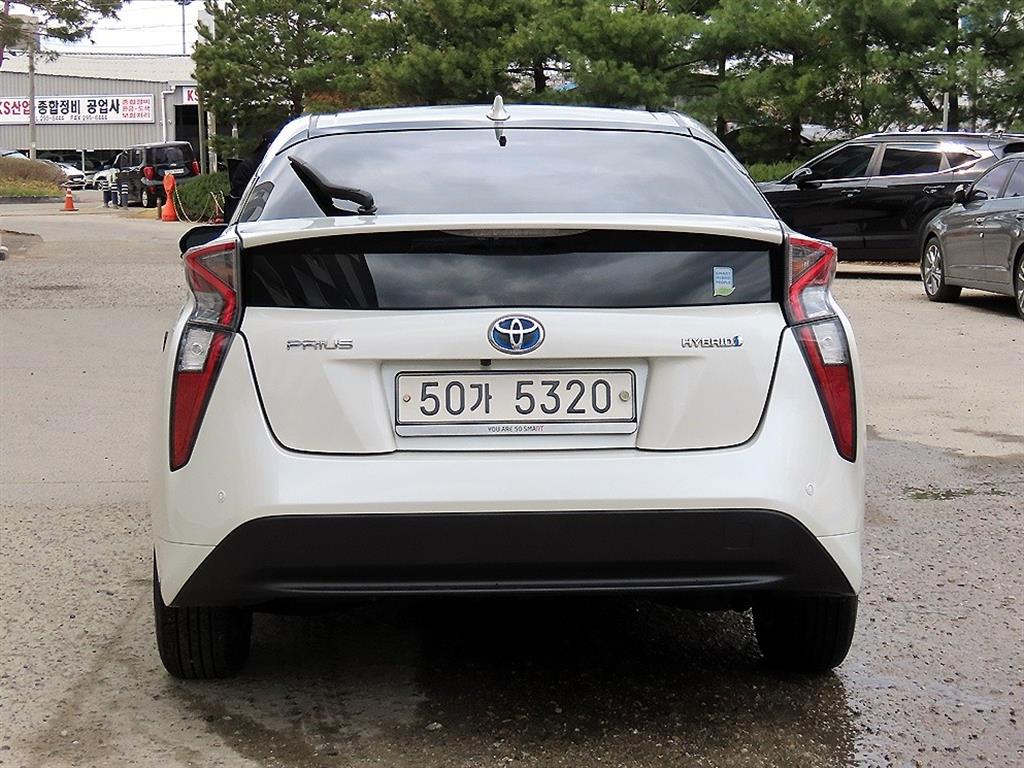 Toyota Prius - Vista 4