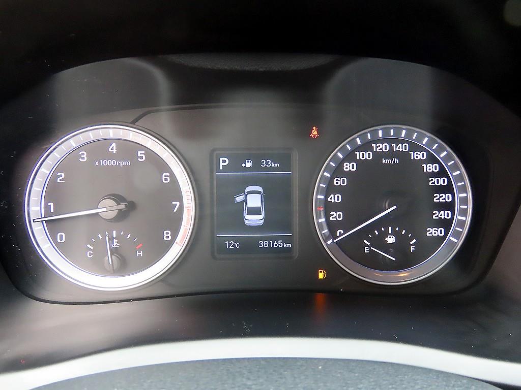 HYUNDAI Sonata - Vista 9