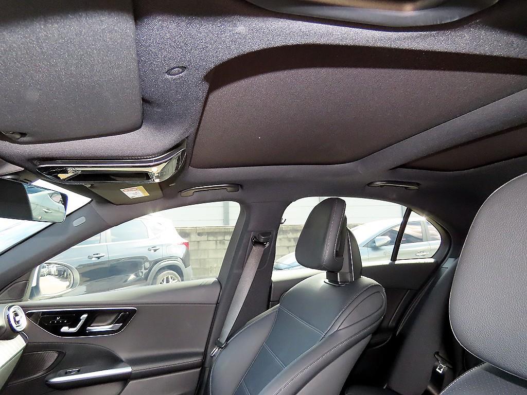 Mercedes Benz C Class 2023 Blanco - Importación desde Corea - HF Imports Iquique - Foto 18