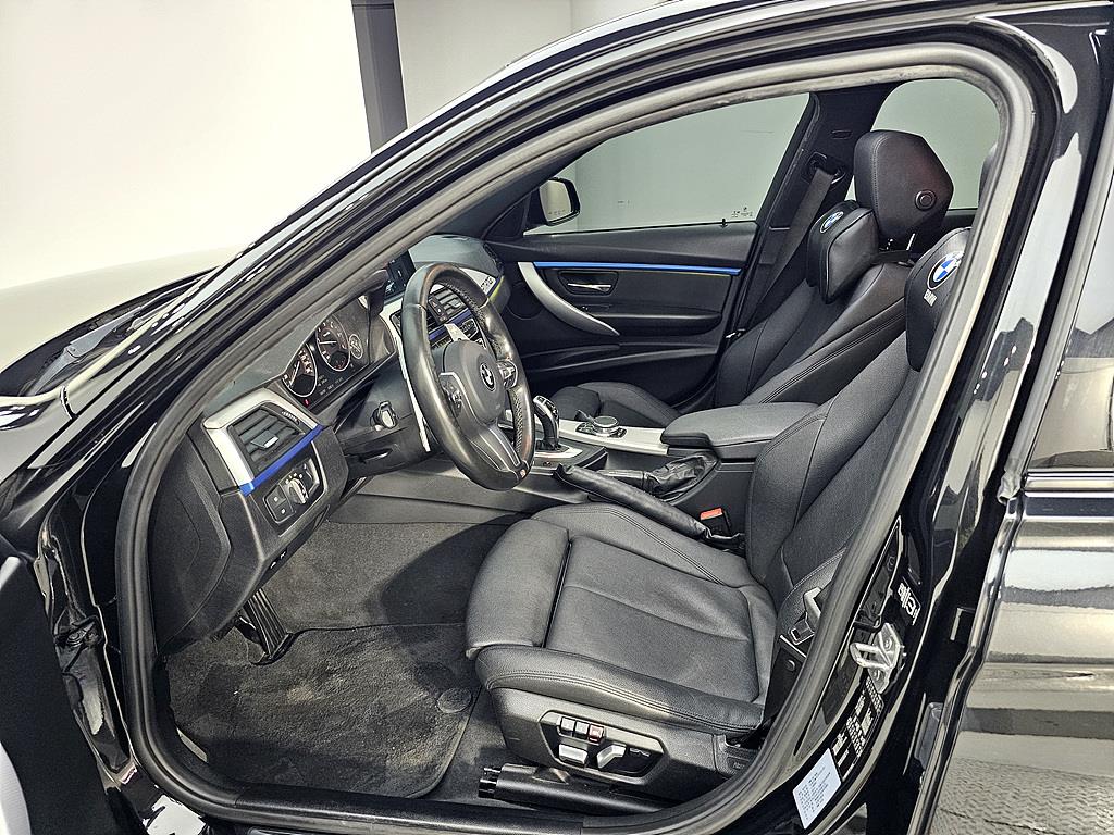 BMW 3 series - Vista 8