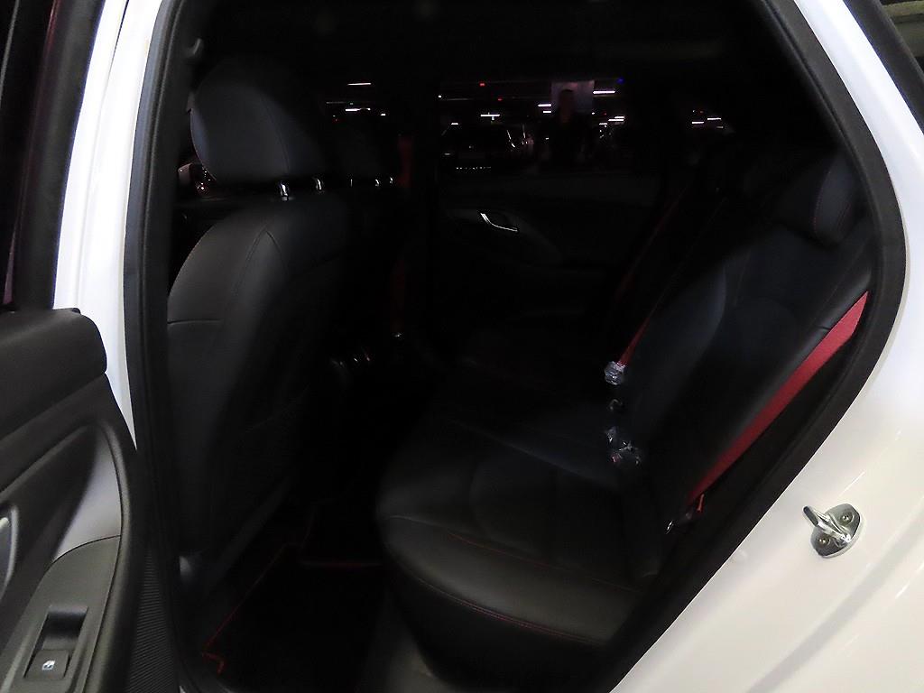 HYUNDAI i30 - Vista 7