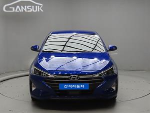 HYUNDAI Avante - Vista 2