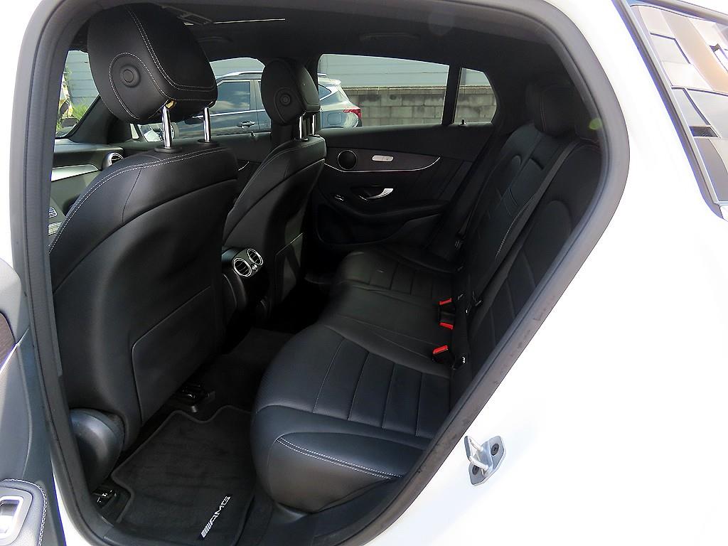 Mercedes Benz GLC Class - Vista 6