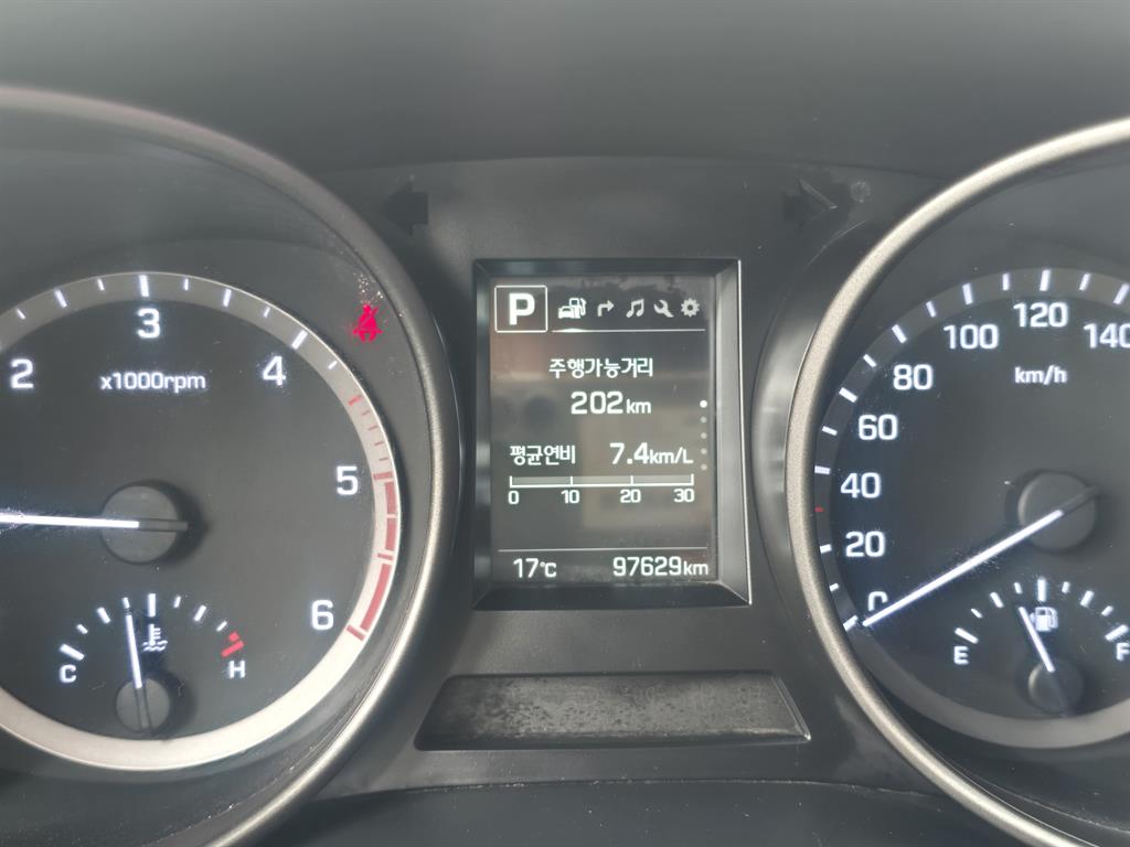 HYUNDAI Santa Fe - Vista 5