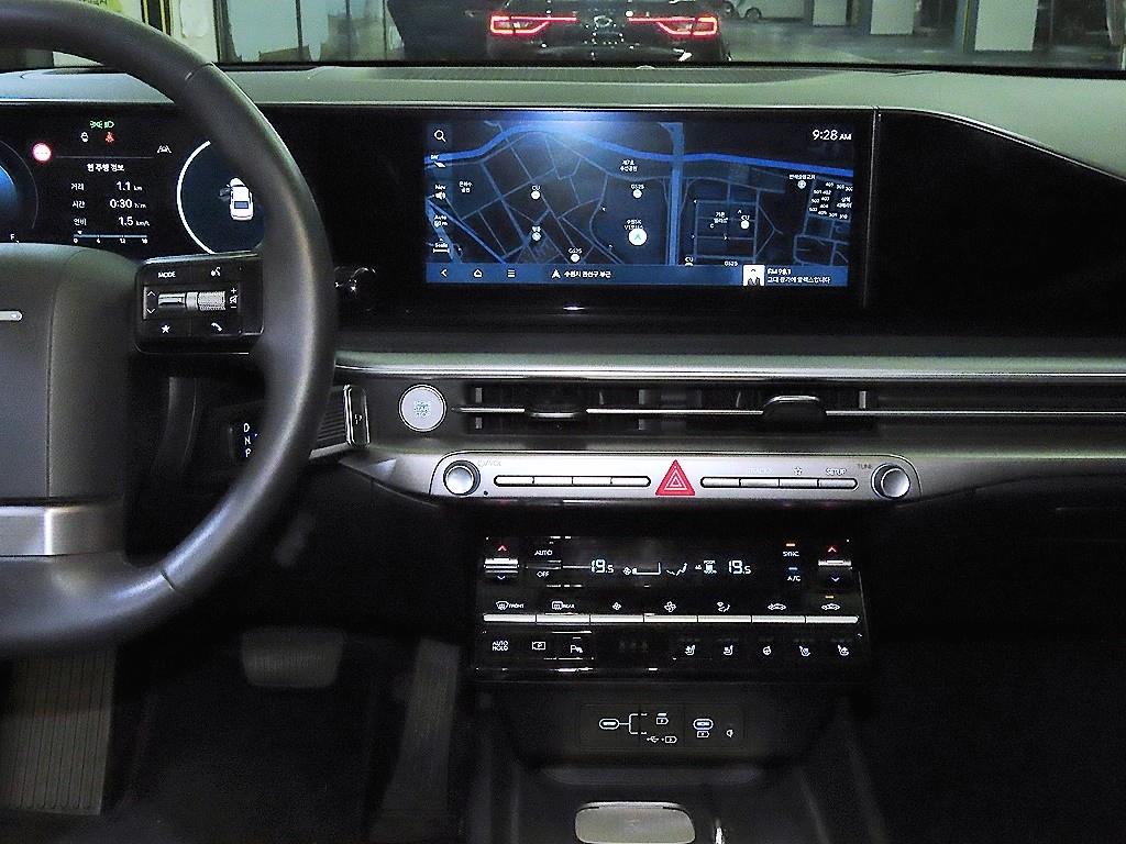 HYUNDAI Grandeur - Vista 11