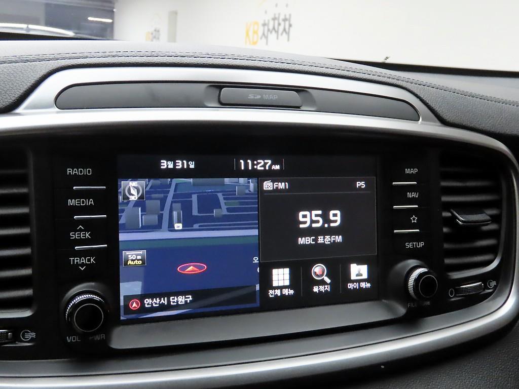 KIA Sorento - Vista 8