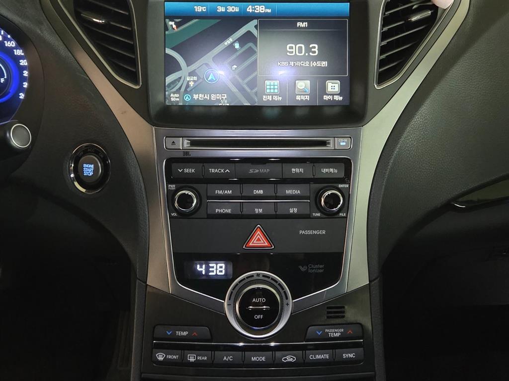 HYUNDAI Grandeur - Vista 11