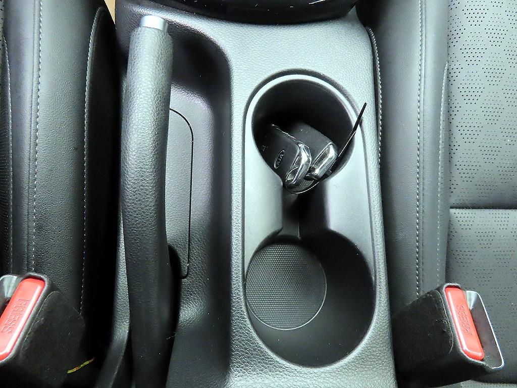 KIA Seltos 2020 Plateado - Importación desde Corea - HF Imports Iquique - Foto 13