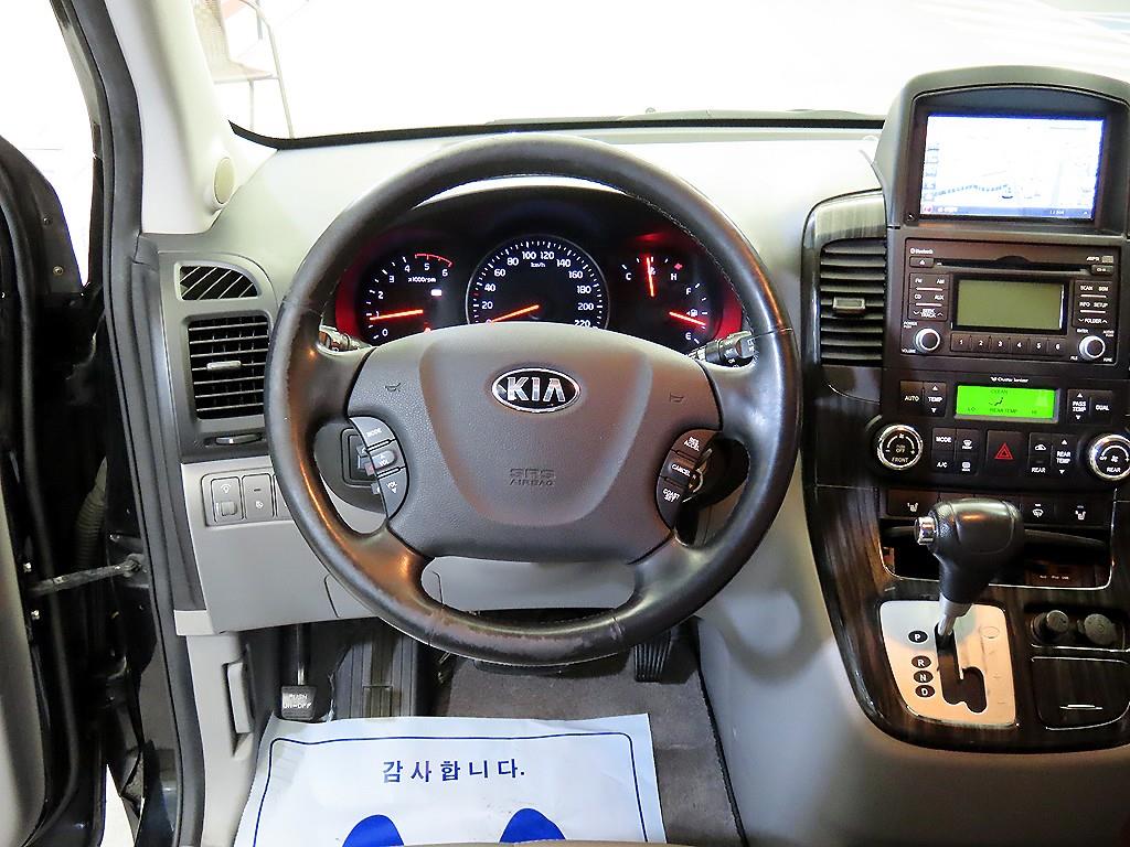 KIA Carnival - Vista 8