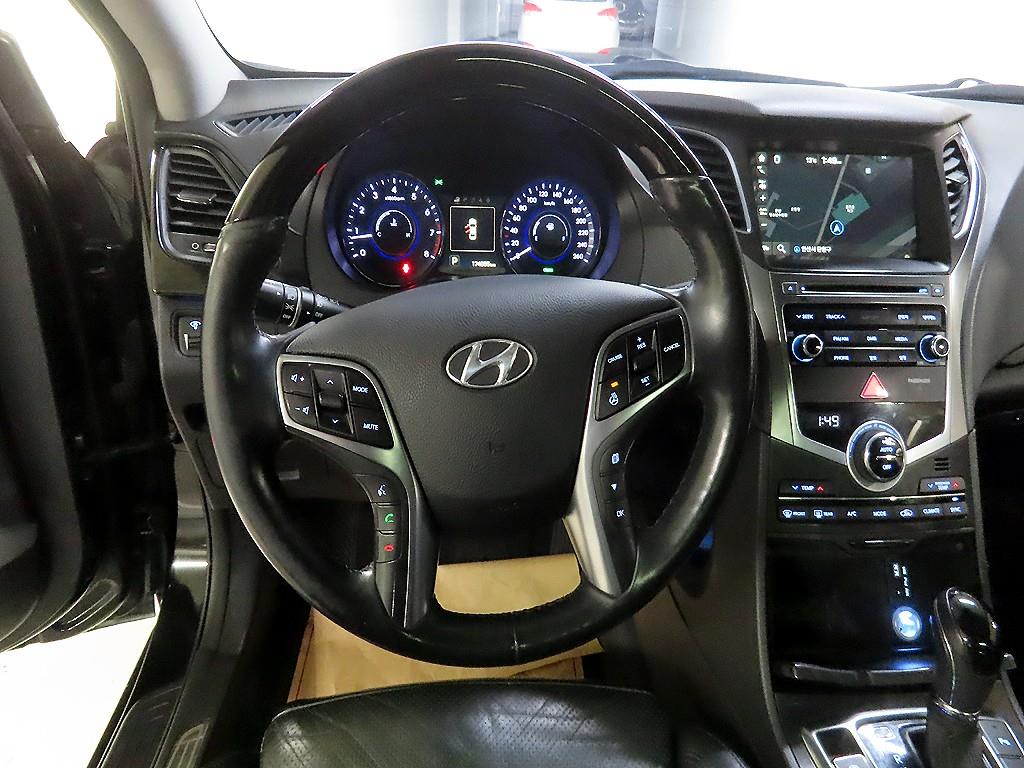 HYUNDAI Grandeur - Vista 7