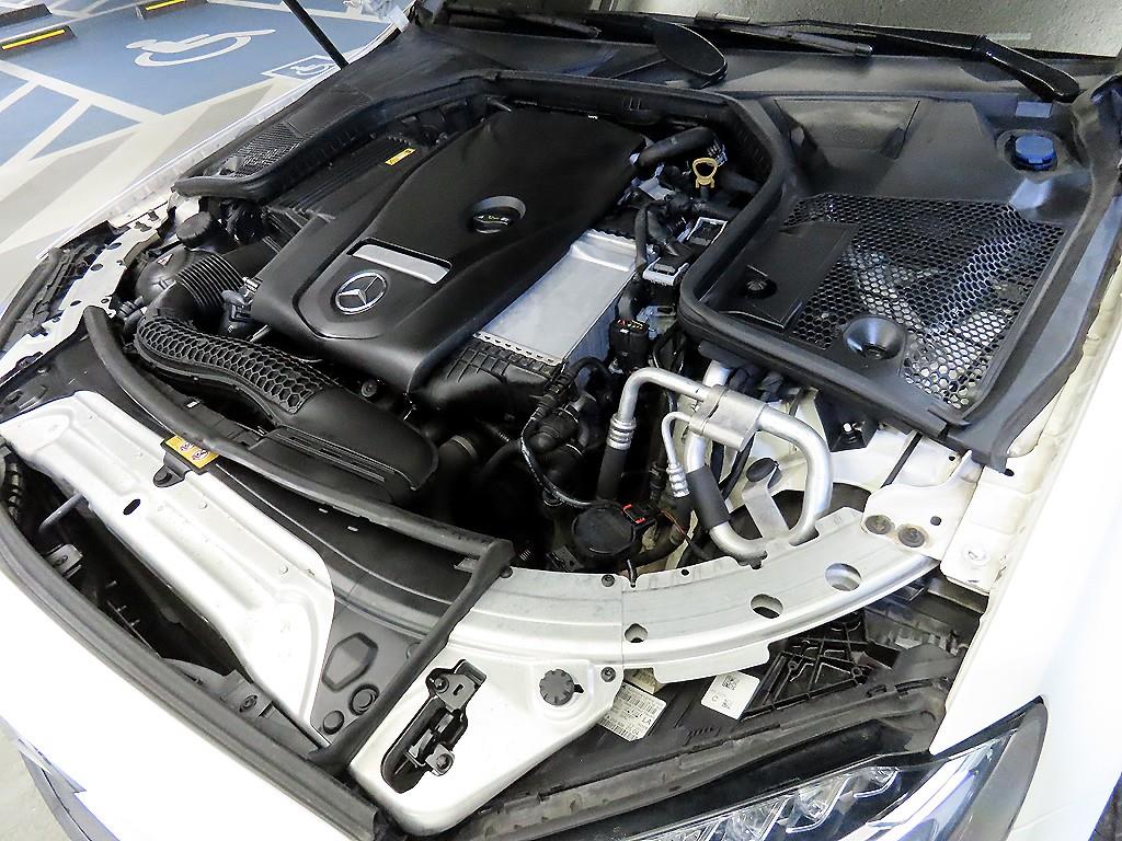 Mercedes Benz C Class 2018 Blanco - Importación desde Corea - HF Imports Iquique - Foto 19