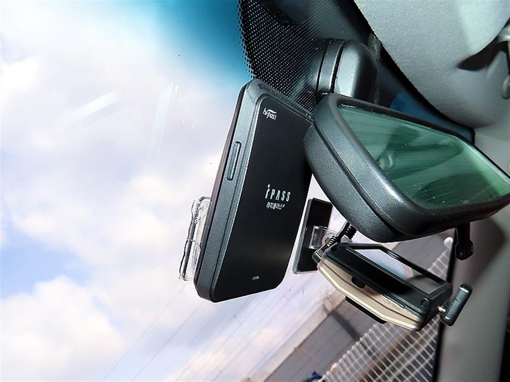 Ssangyong Tivoli 2016 Blanco - Importación desde Corea - HF Imports Iquique - Foto 17