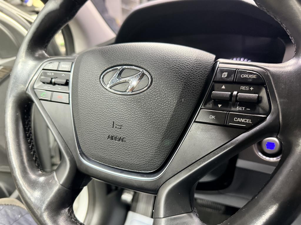 HYUNDAI Sonata - Vista 12