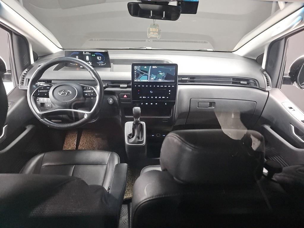 HYUNDAI Staria - Vista 7