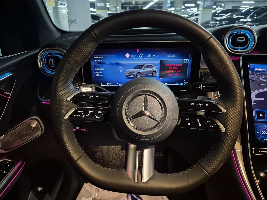 Mercedes Benz GLC Class - Vista 6