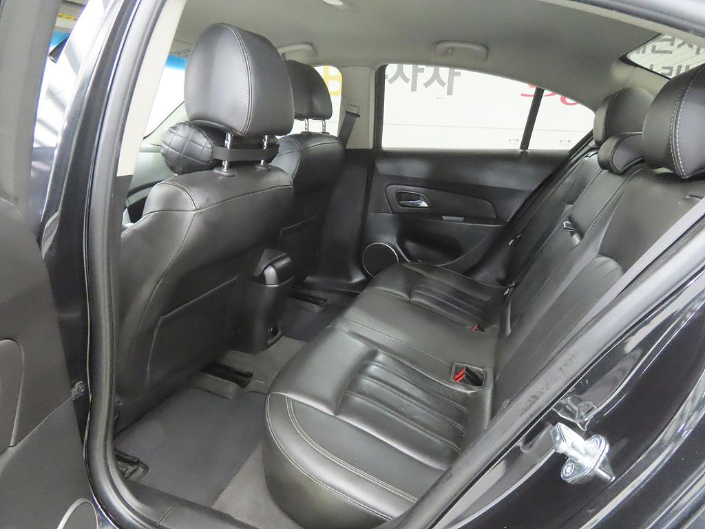 Chevrolet Cruise - Vista 6