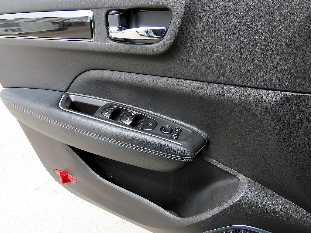 SAMSUNG QM6 - Vista 11