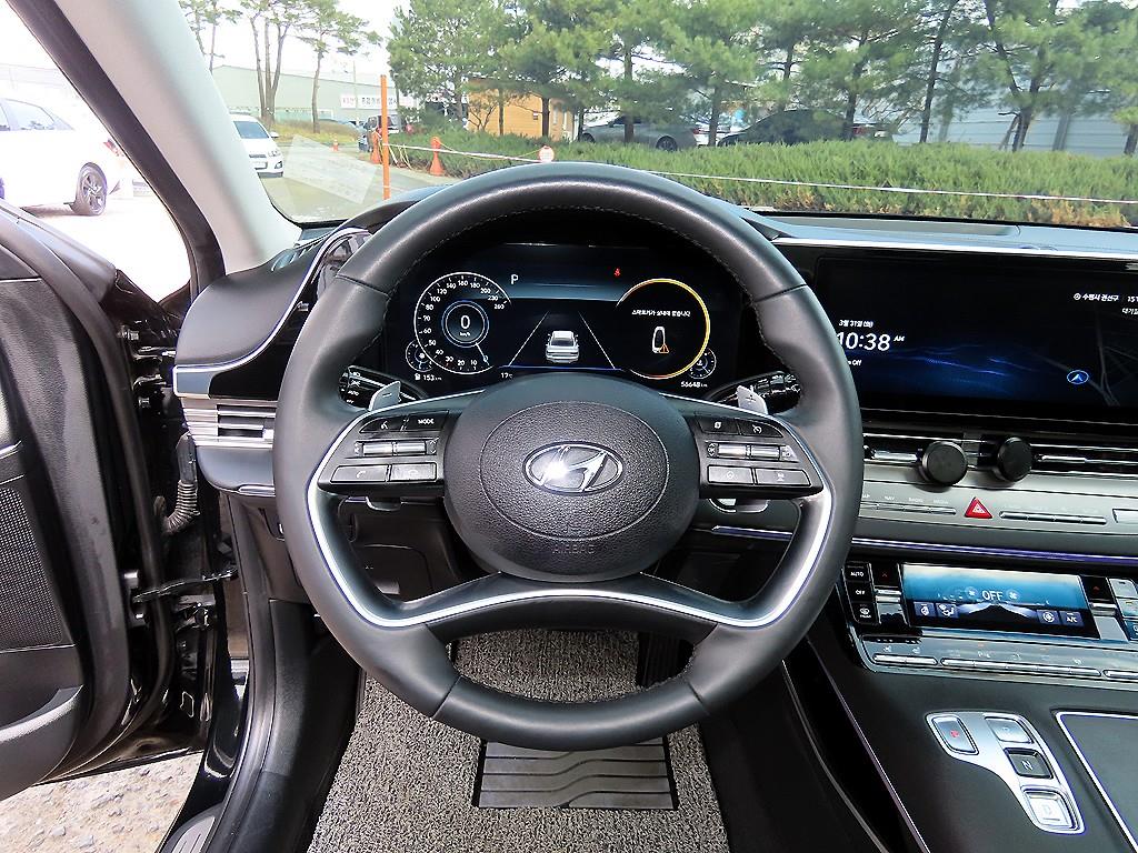 HYUNDAI Grandeur - Vista 8