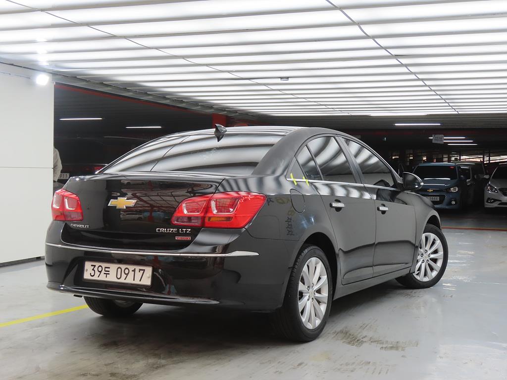 Chevrolet Cruise - Vista 4