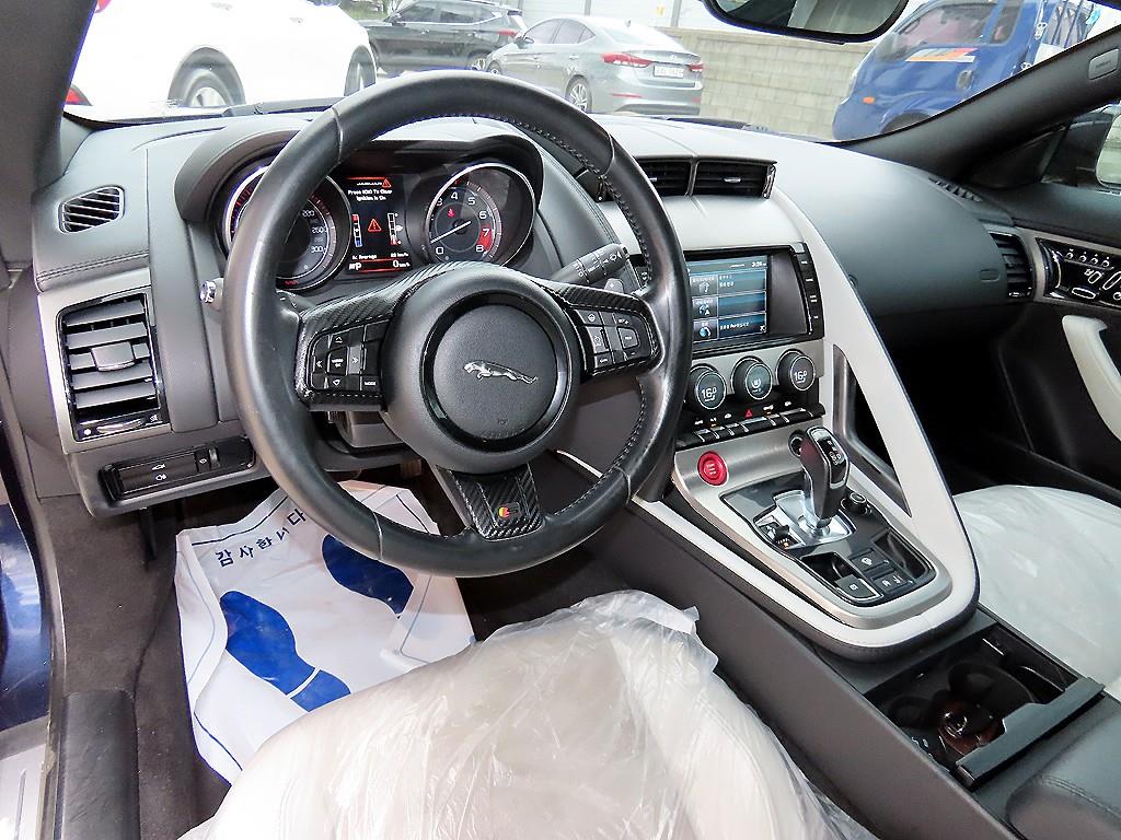 Jaguar F-TYPE - Vista 6