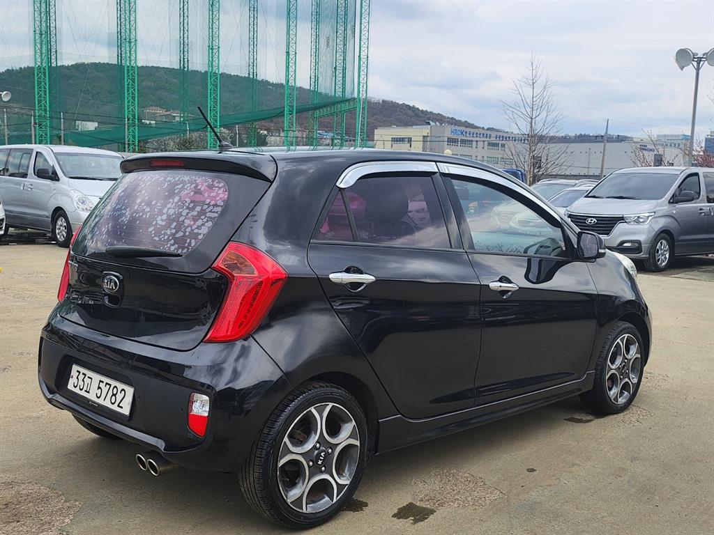 KIA Morning - Vista 4