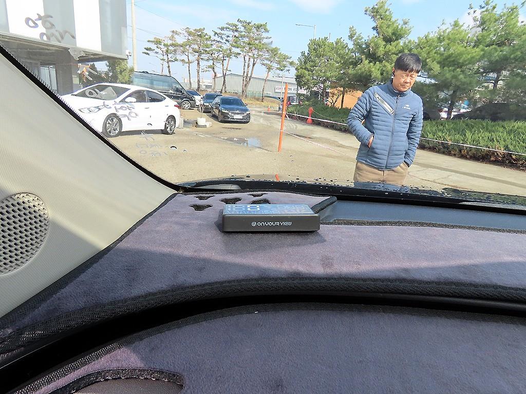 KIA Carnival - Vista 11