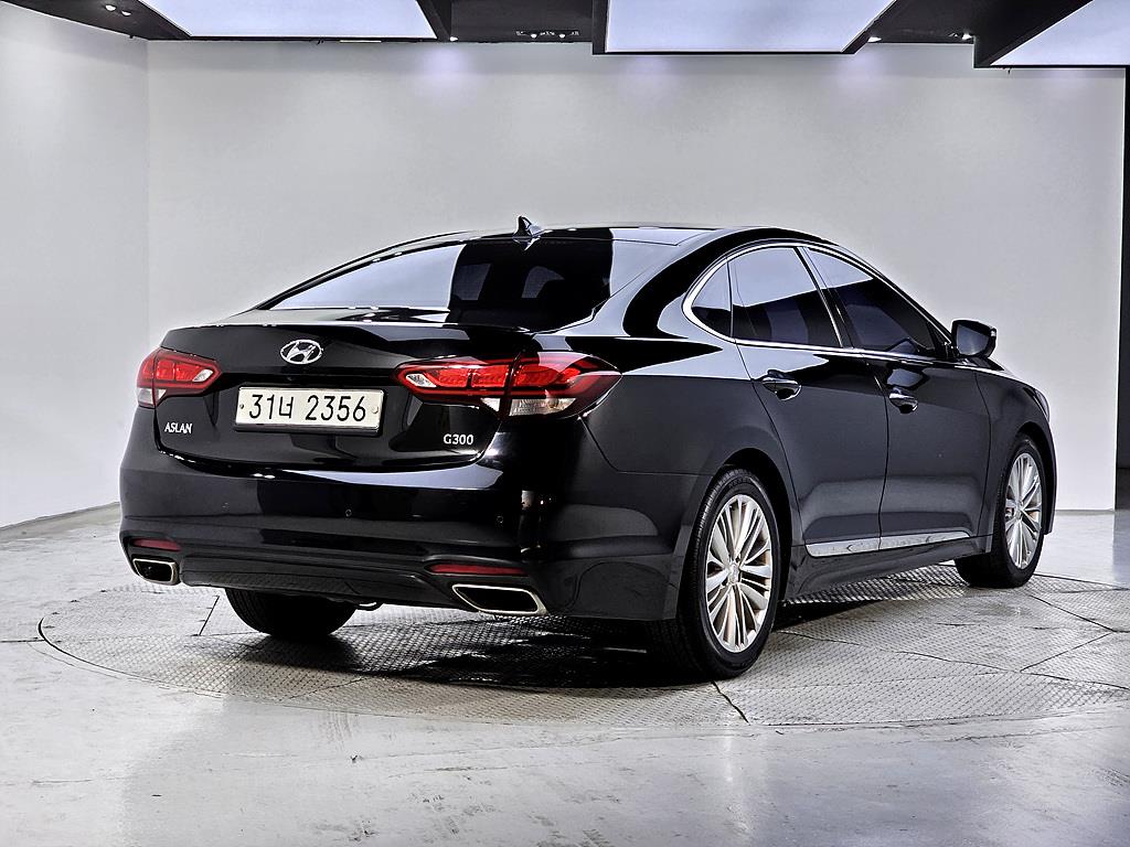 HYUNDAI Aslan - Vista 4