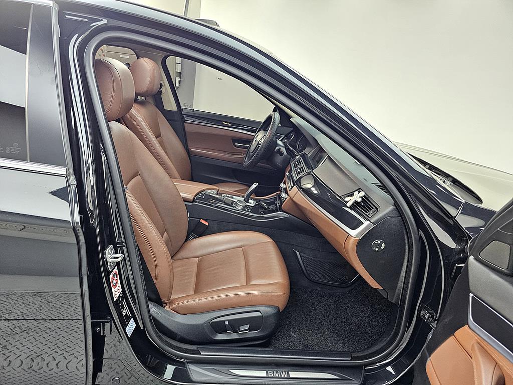 BMW 5 Series - Vista 11