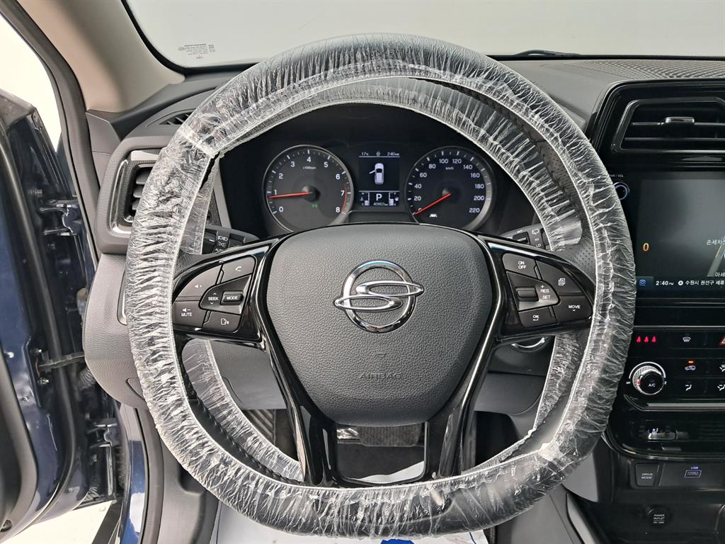 Ssangyong Tivoli - Vista 12