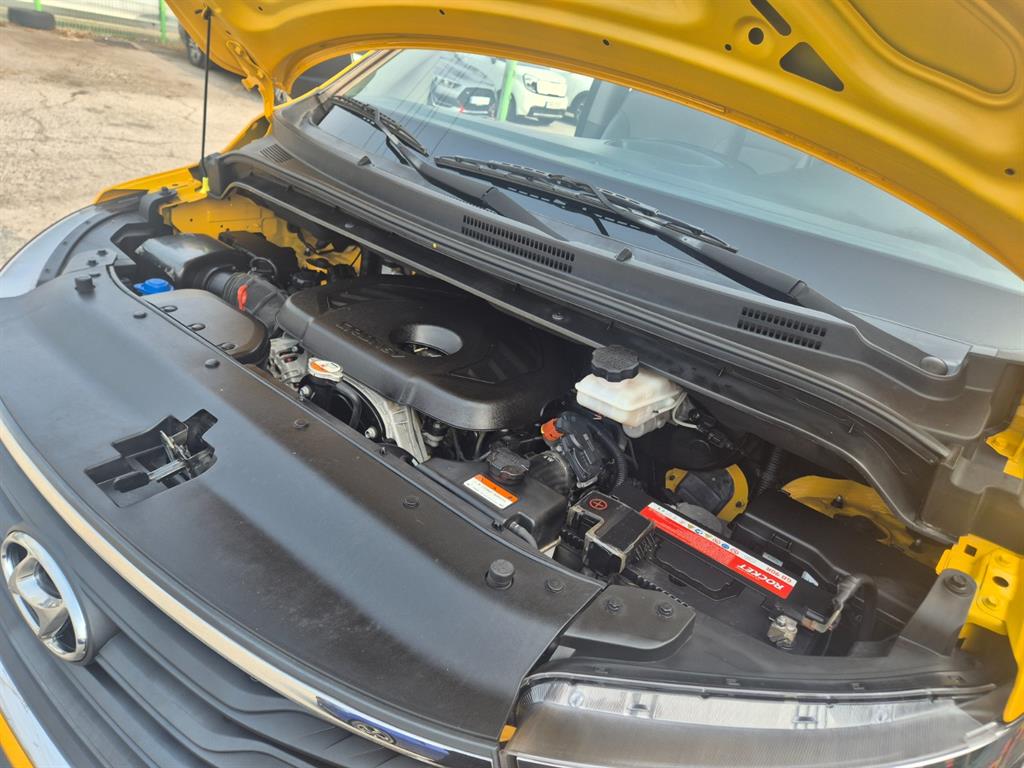 HYUNDAI Starex 2021 Amarillo - Importación desde Corea - HF Imports Iquique - Foto 18