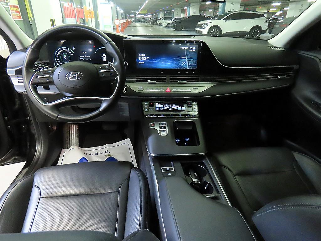 HYUNDAI Grandeur - Vista 10