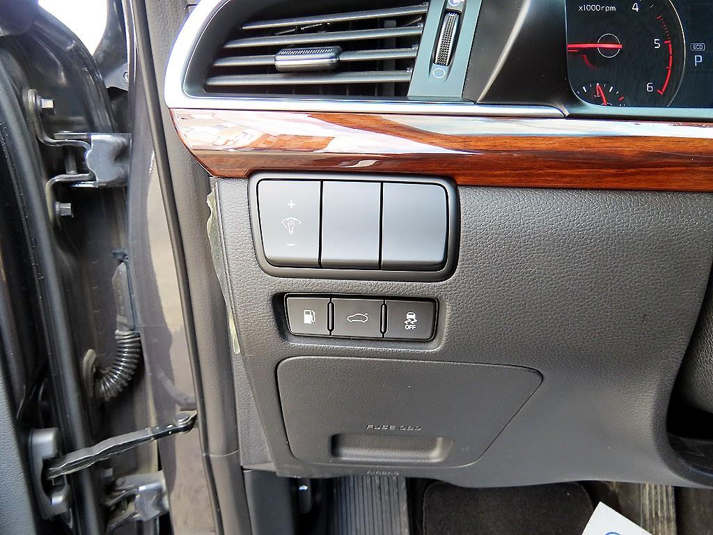 KIA K7 - Vista 12