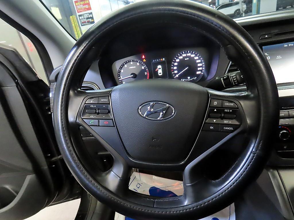 HYUNDAI Sonata - Vista 8