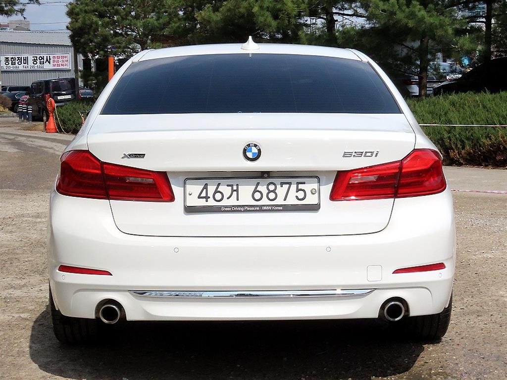 BMW 5 Series - Vista 4