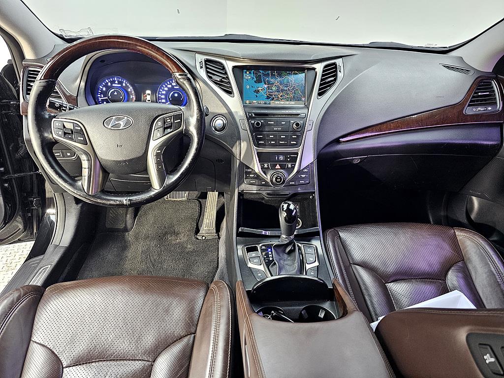 HYUNDAI Grandeur - Vista 5