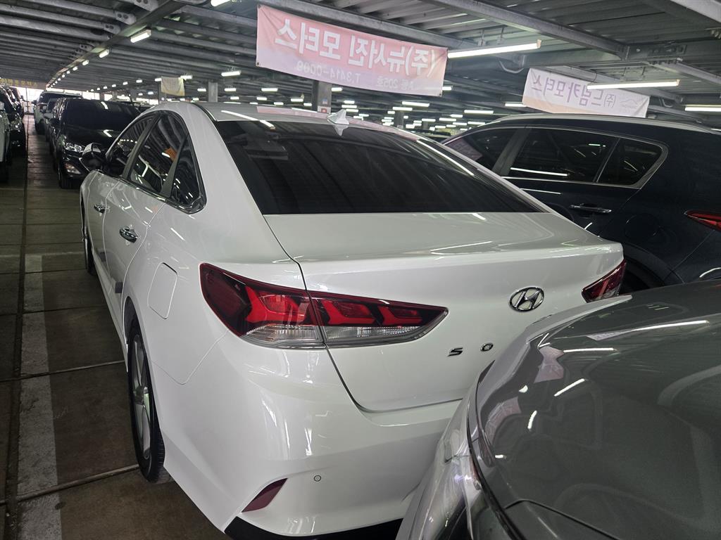 HYUNDAI Sonata - Vista 5