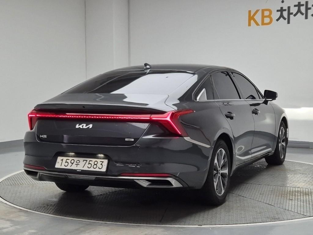 KIA K8 - Vista 4