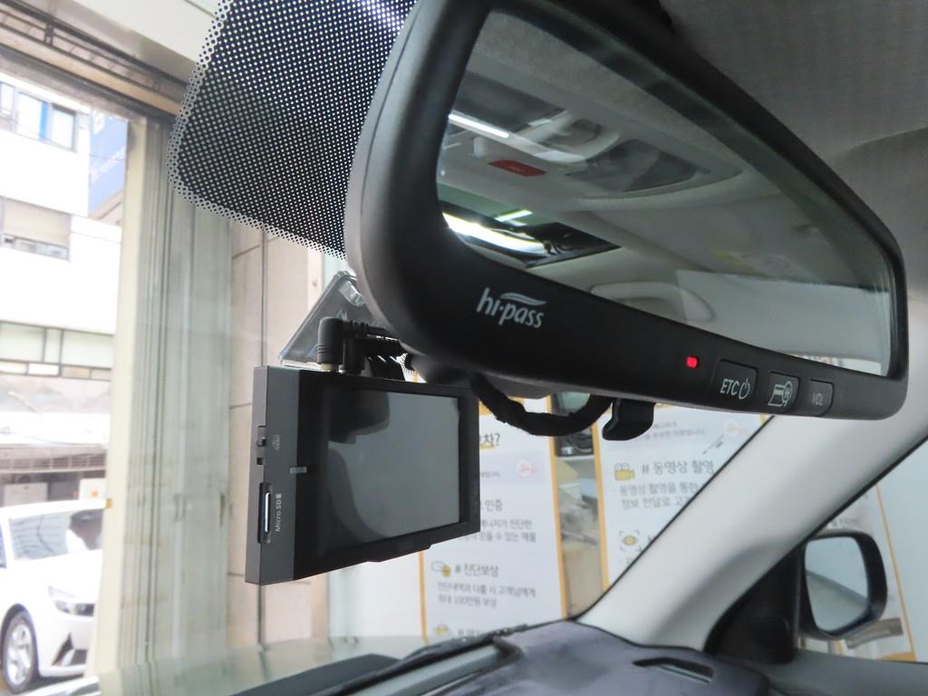 HYUNDAI Casper - Vista 11