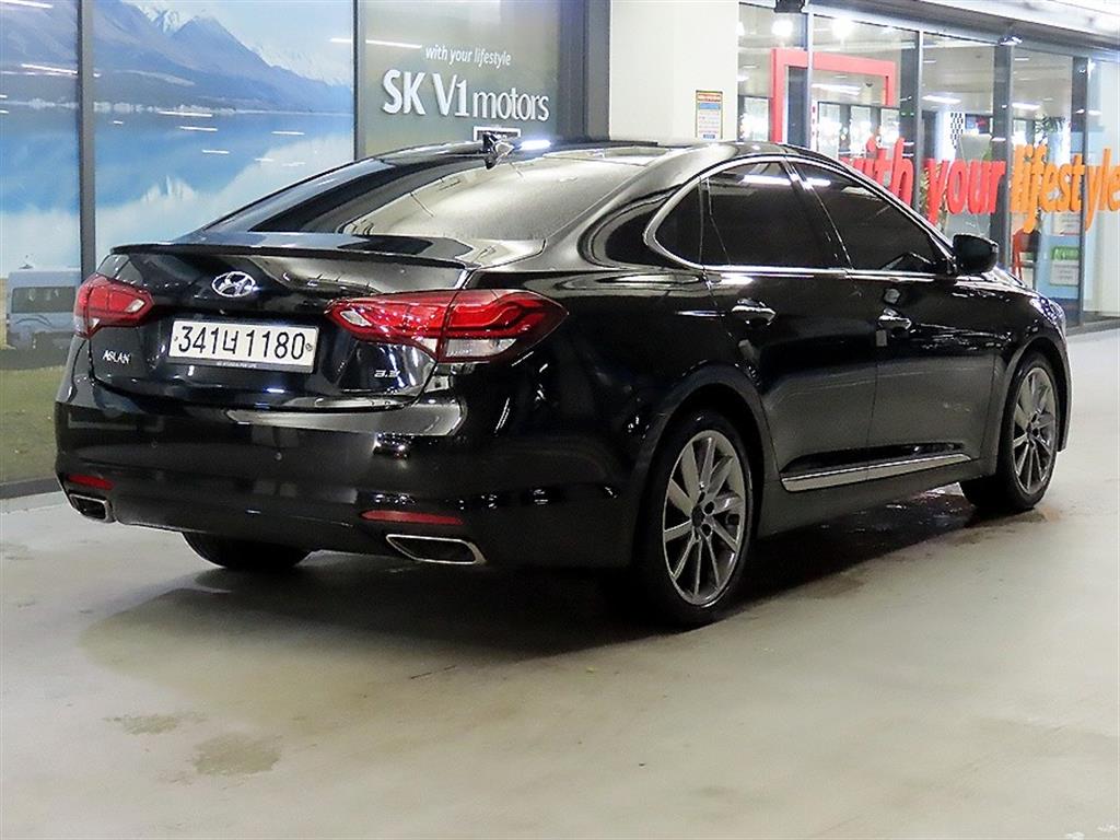 HYUNDAI Aslan - Vista 4