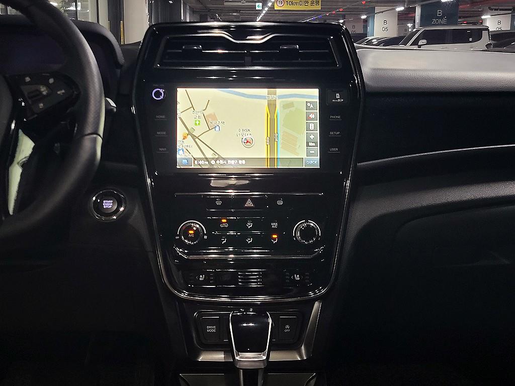 Ssangyong Tivoli - Vista 11