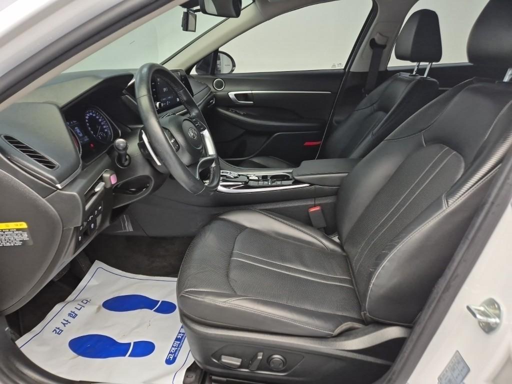 HYUNDAI Sonata - Vista 11