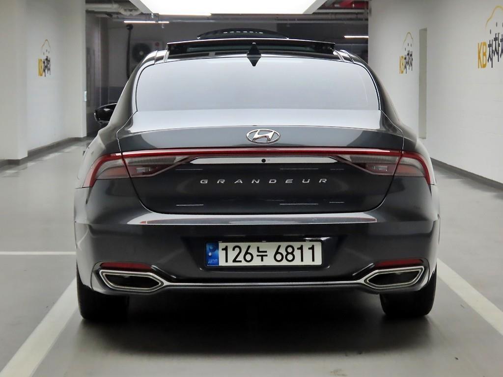 HYUNDAI Grandeur - Vista 3