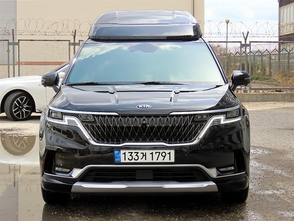 KIA Carnival 2021 Negro - Importación desde Corea - HF Imports Iquique - Foto 1