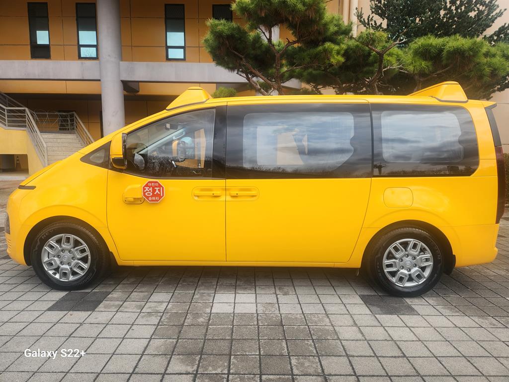 HYUNDAI Staria - Vista 6