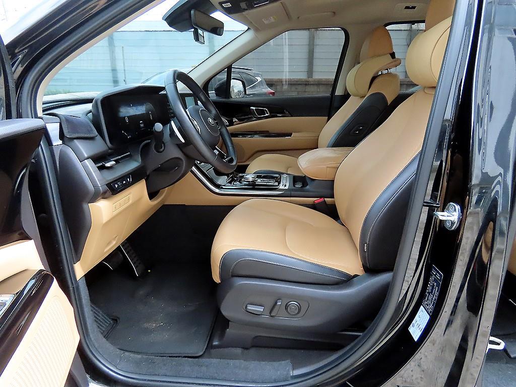 KIA Carnival - Vista 5