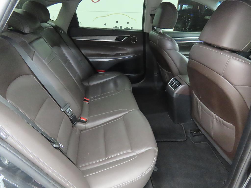 HYUNDAI Grandeur - Vista 6