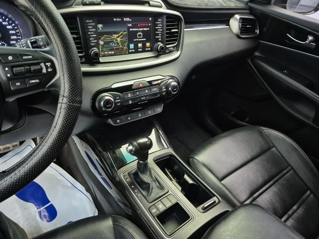 KIA Sorento - Vista 9