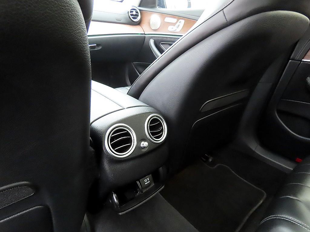 Mercedes Benz E class 2017 Negro - Importación desde Corea - HF Imports Iquique - Foto 16