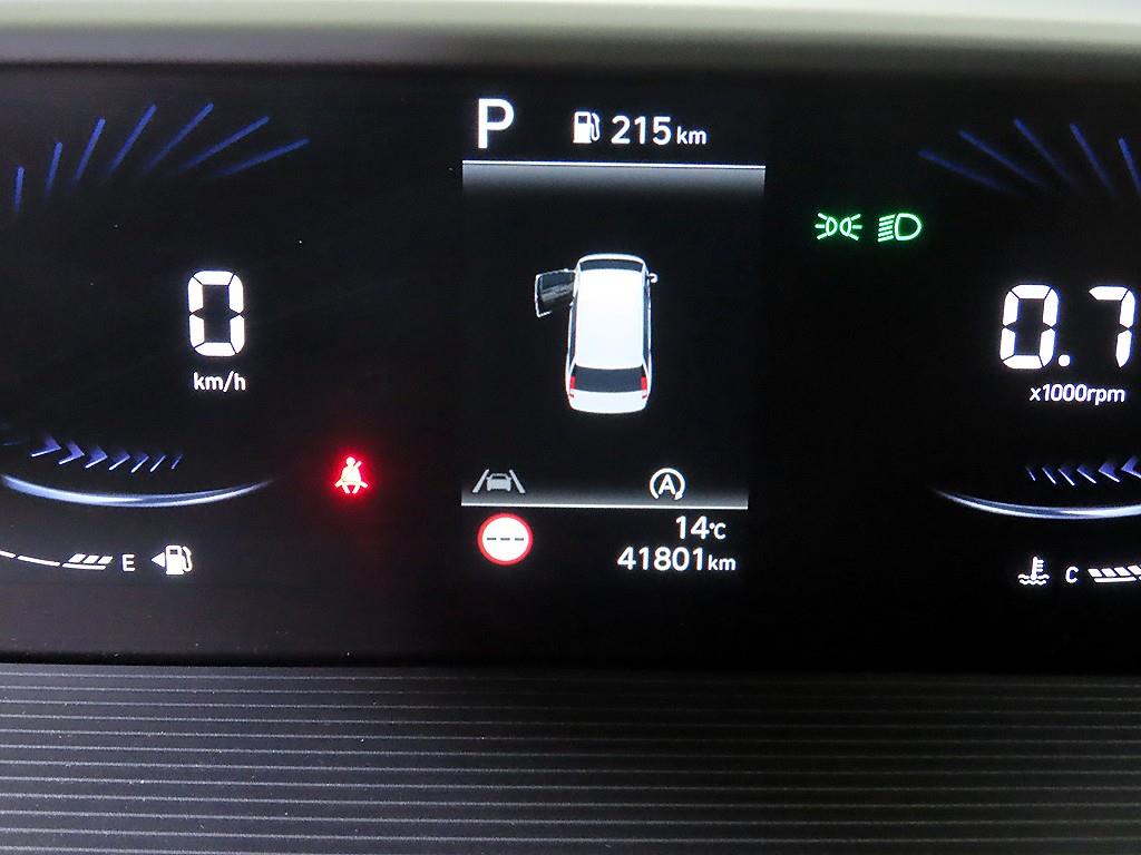 HYUNDAI Staria - Vista 9