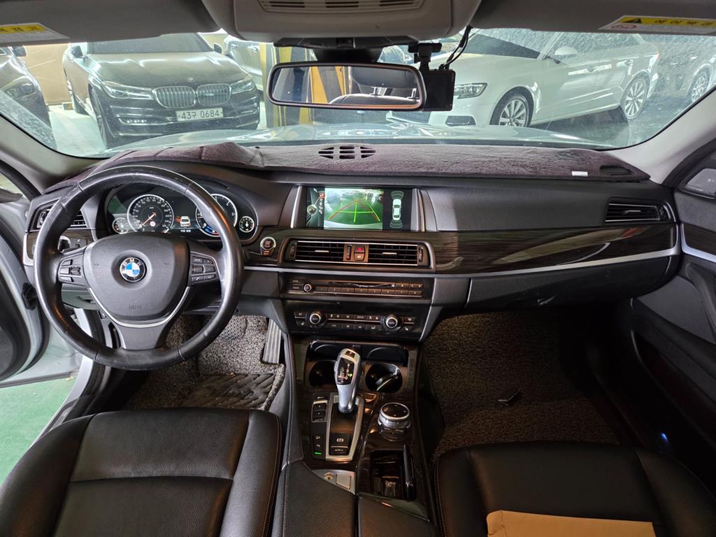 BMW 5 Series - Vista 8